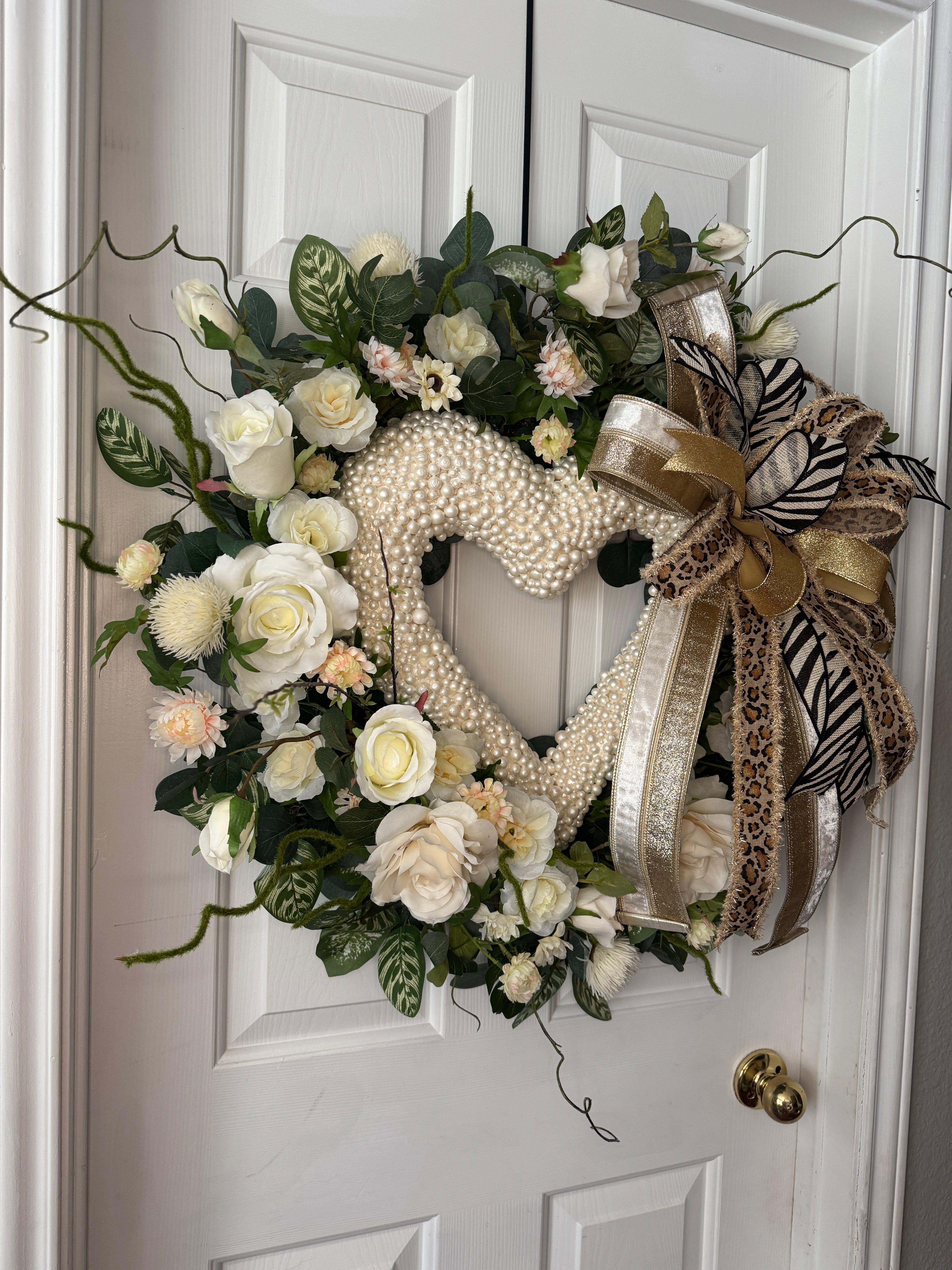 Cream Rose Valentine Wreath