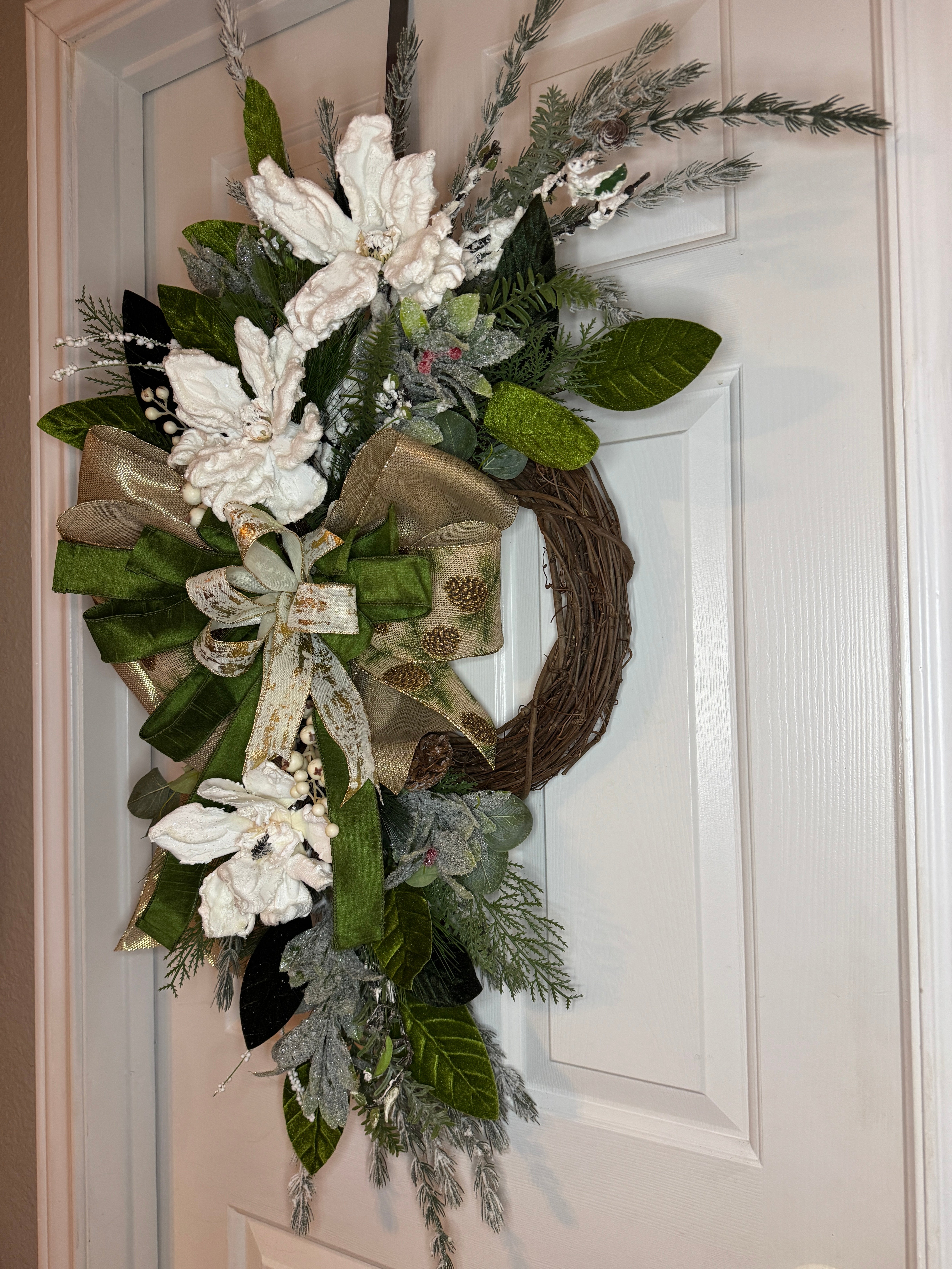 White Poinsettia Grapevine Christmas Wreath